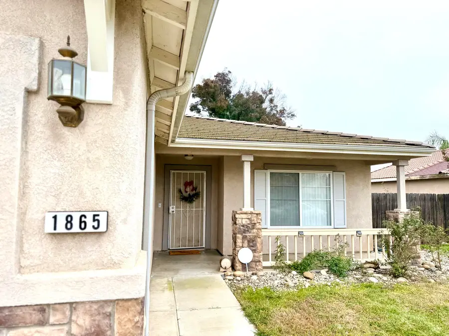 1865 La Vida Avenue, Porterville, CA 93257 - #3