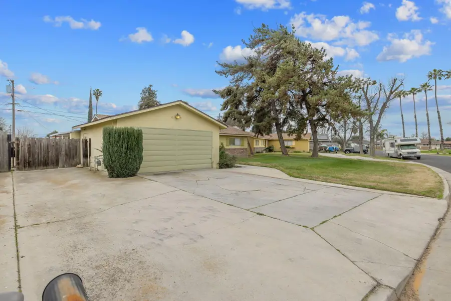 2009 Charles Street, Corcoran, CA 93212 - #3