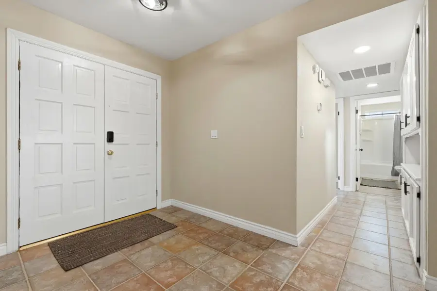 1690 Wall Lane, Porterville, CA 93257 - #3