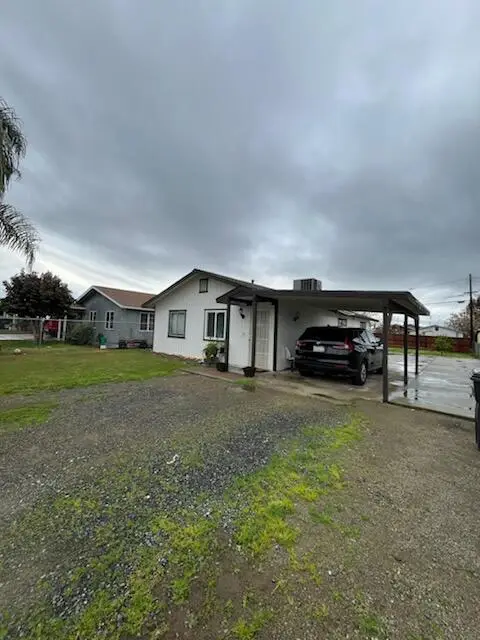 19545 Wallace Road, Strathmore, CA 93267