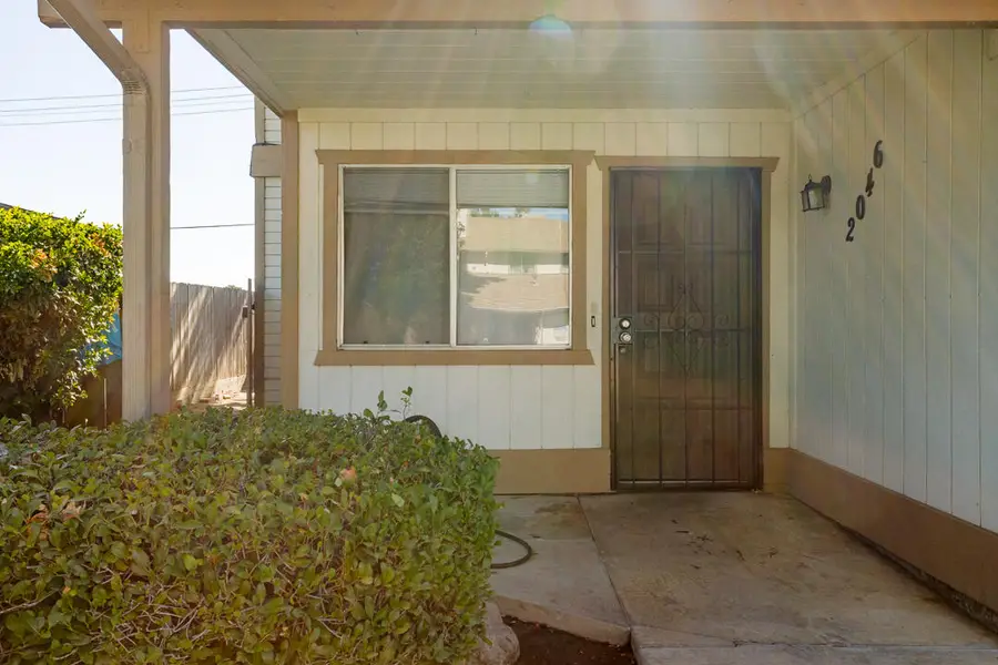 2046 E Laura Avenue, Visalia, CA 93292 - #3