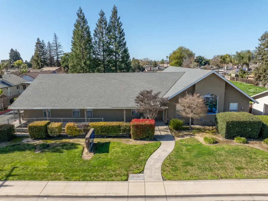 2127 S Giddings Street, Visalia, CA 93277 - #3