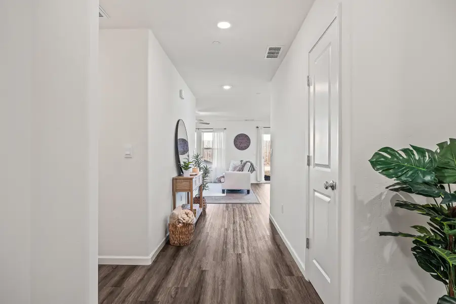 584 Shadow Creek Court, Tulare, CA 93274 - #2