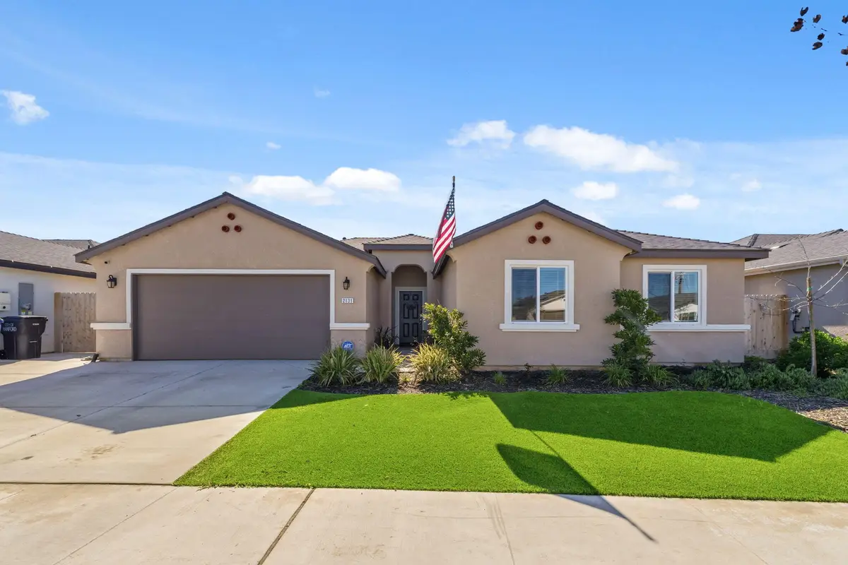 2131 W Ambassador Way, Hanford, CA 93230 - #1