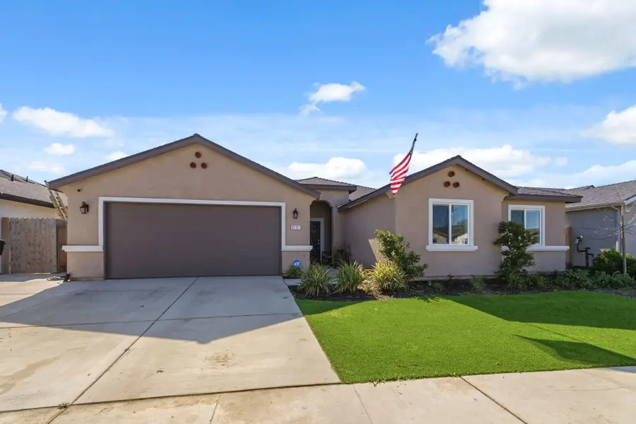 2131 W Ambassador Way, Hanford, CA 93230 - #3