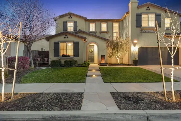 2619 W Connelly Avenue, Visalia, CA 93291