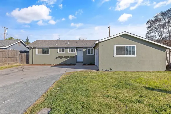 2528 W Howard Avenue, Visalia, CA 93277