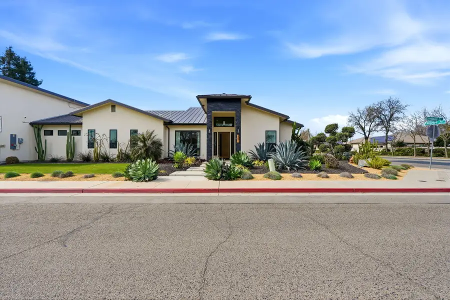 2191 N Linwood Street, Visalia, CA 93291 - #2