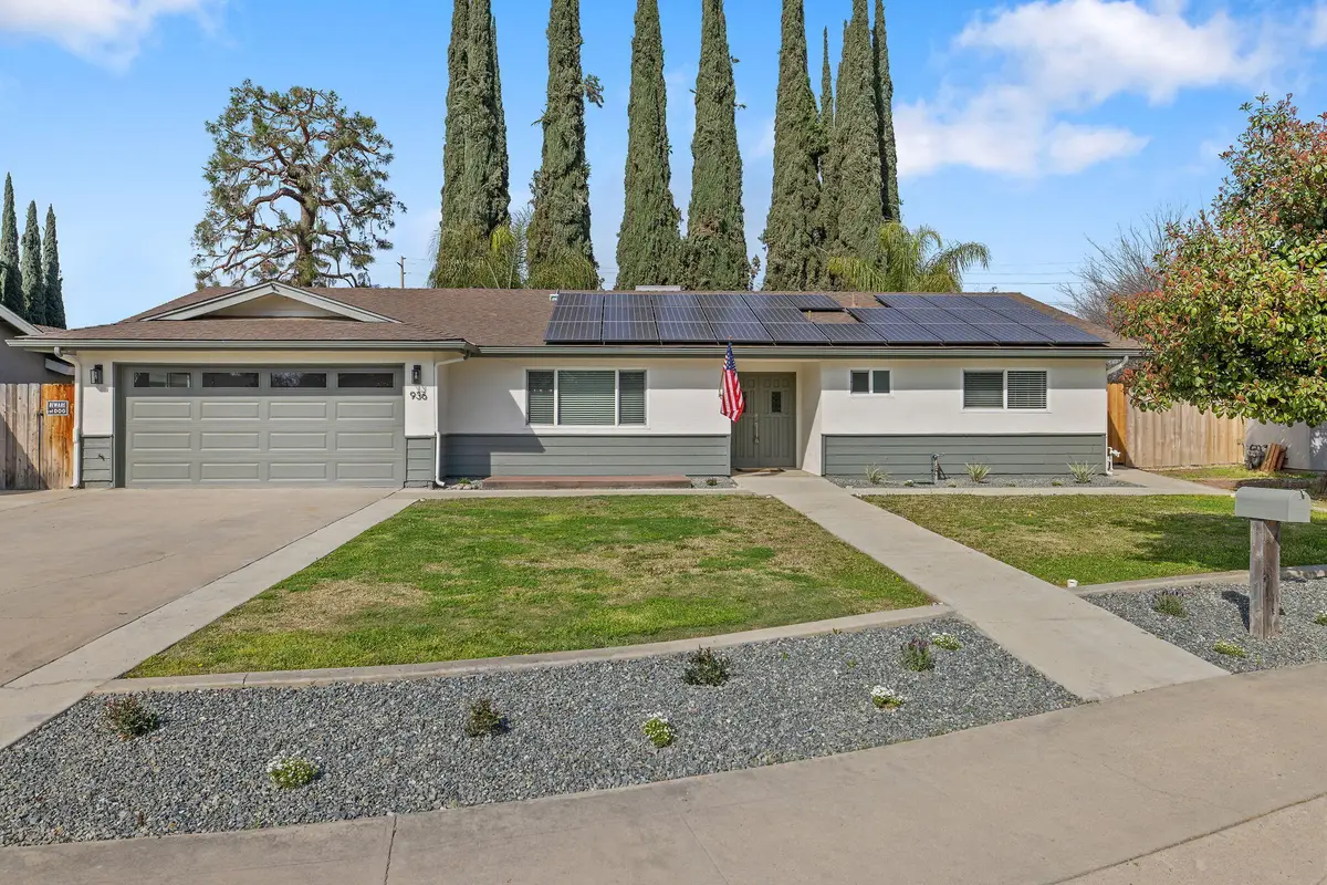 936 W Harter Avenue, Visalia, CA 93277 - #1