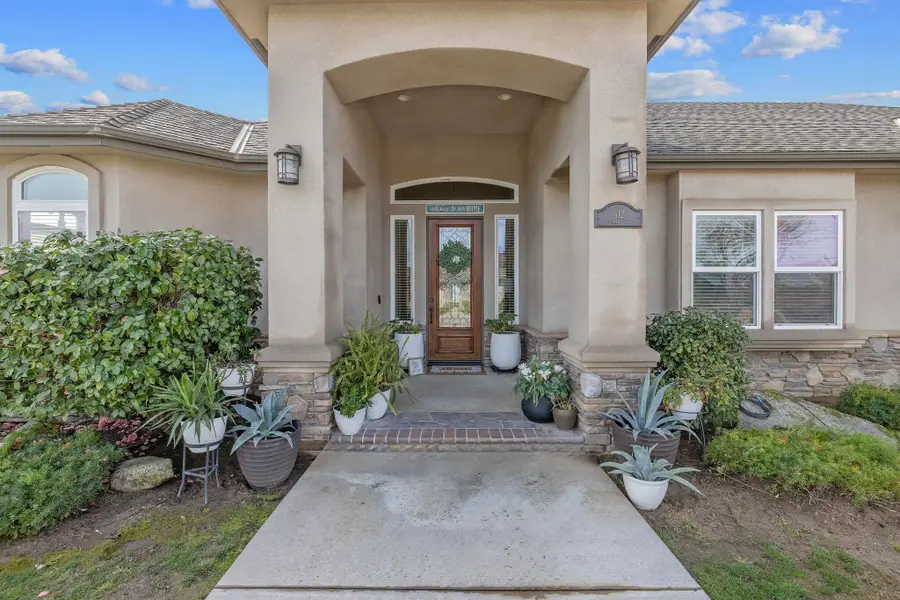 612 S Quail, Exeter, CA 93221 - #3