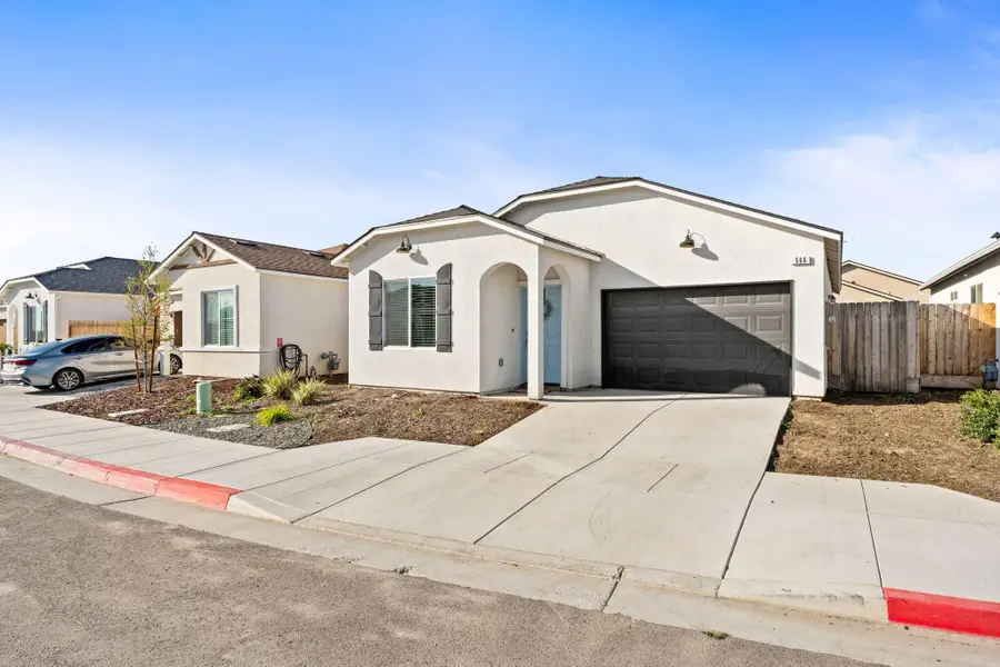 566 Green Lane, Lemoore, CA 93245 - #3