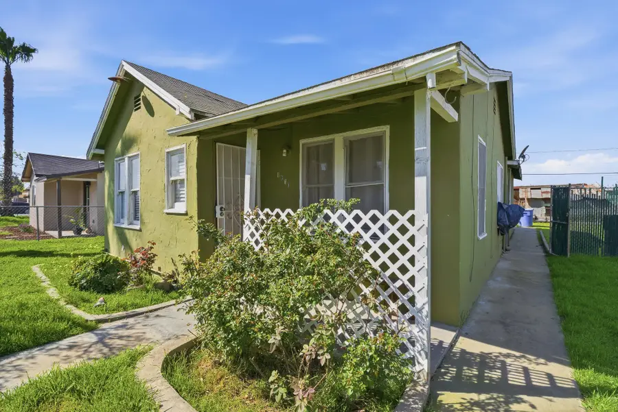 1810 Hardcastle Avenue, Hanford, CA 93230 - #3