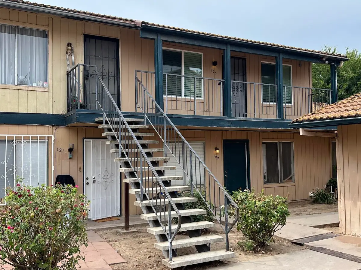 657 W Parlier Avenue #125, Reedley, CA 93654 - #1