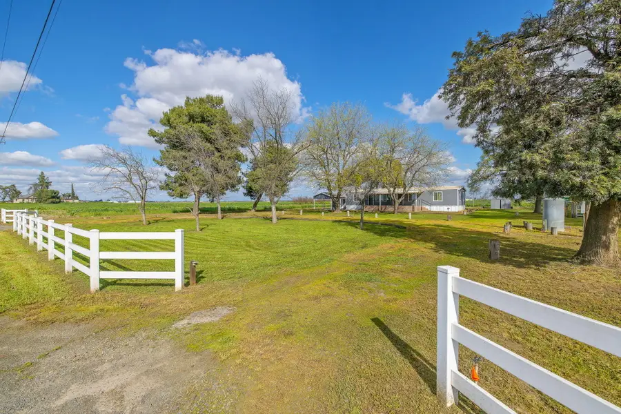 13491 9th Avenue, Hanford, CA 93230 - #3