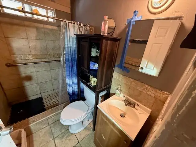 748 S Walter Street, Tulare, CA 93274 - #3