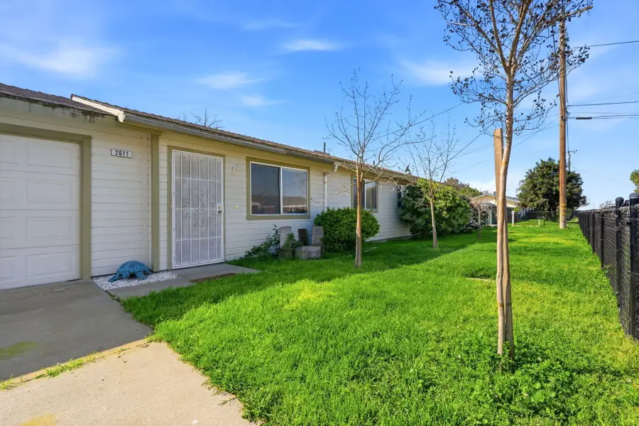 2611 Hanna Avenue, Corcoran, CA 93212 - #3