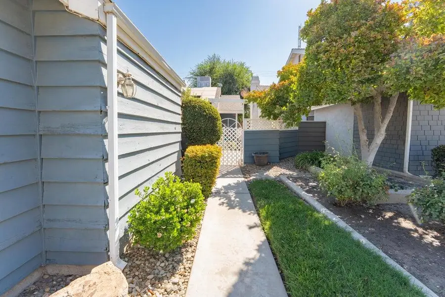 1818 S Cain Court, Visalia, CA 93292 - #2