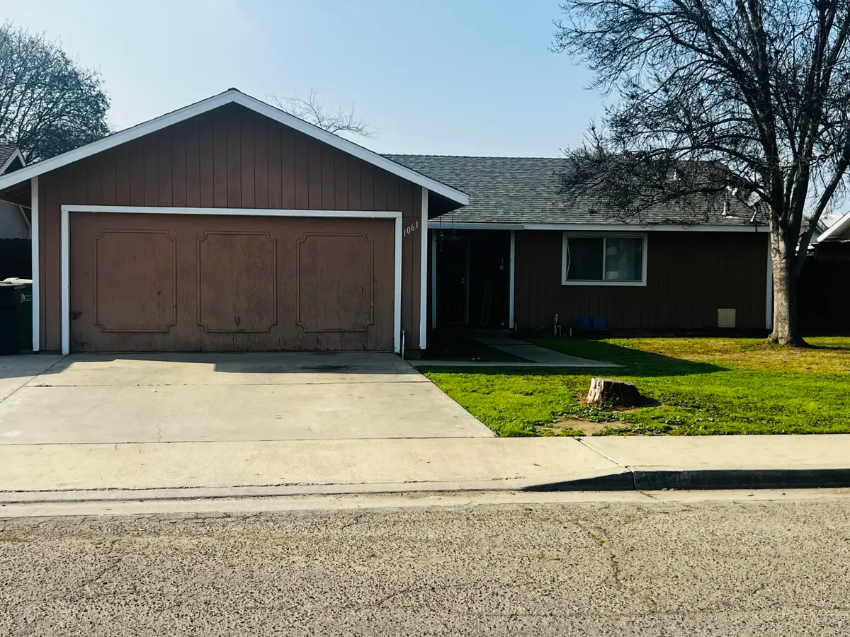1061 Greenfield Drive, Porterville, CA 93257 - #1