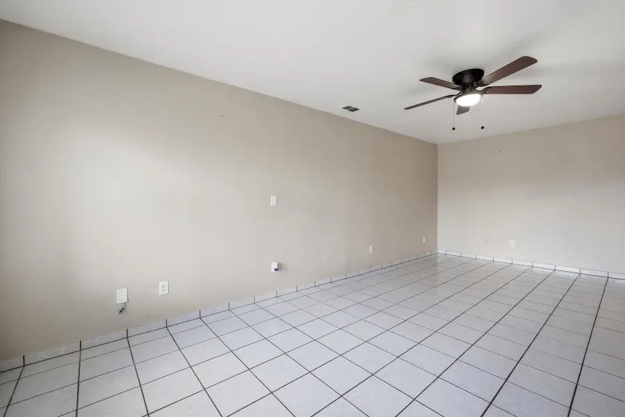 1949 N Court Street, Visalia, CA 93291 - #3