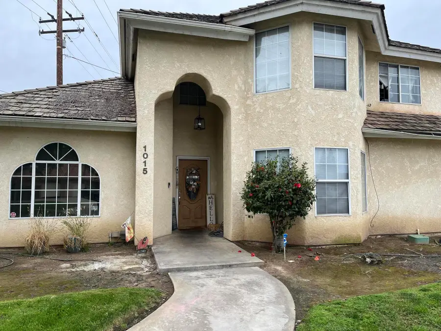 1015 N Velie Court, Visalia, CA 93292 - #2