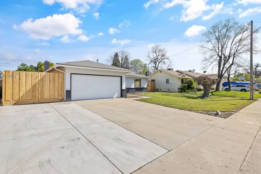 2632 S Encina Street S, Visalia, CA 93277 - #3
