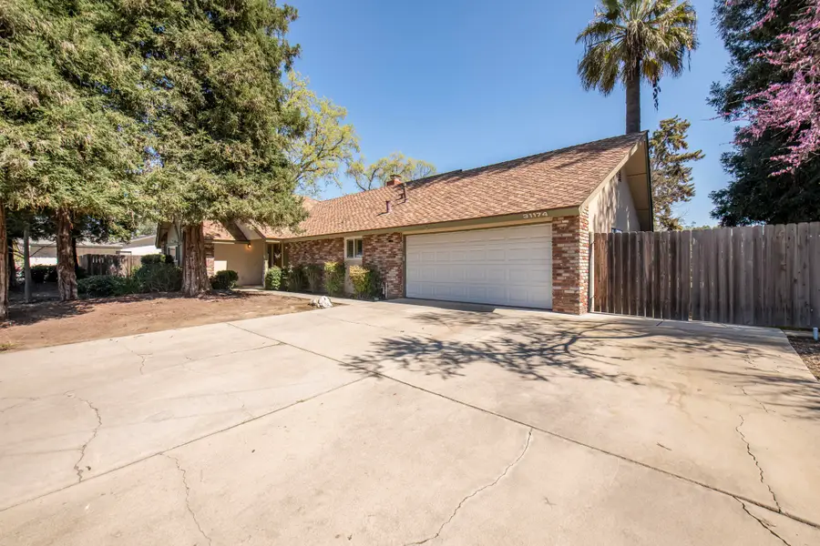 31174 Tower Road, Visalia, CA 93292 - #2