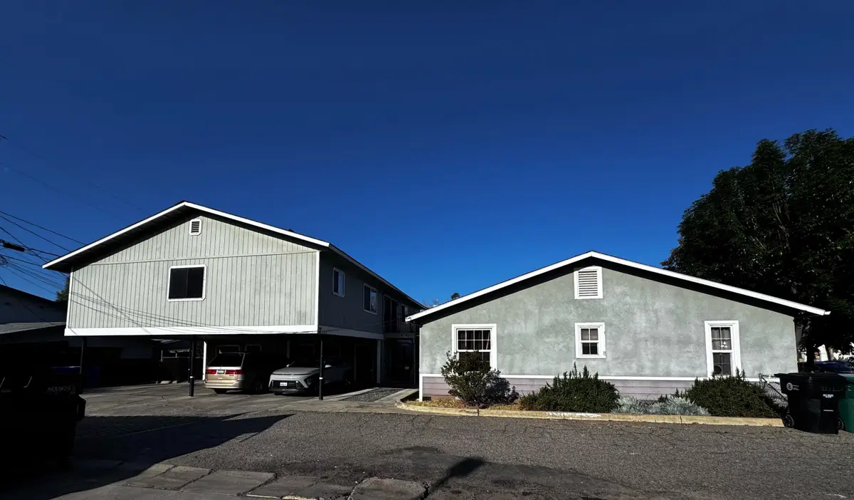 253 W Belleview Avenue, Porterville, CA 93257 - #1