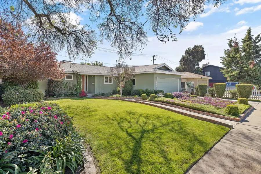 2303 W Cambridge Avenue, Visalia, CA 93277 - #2