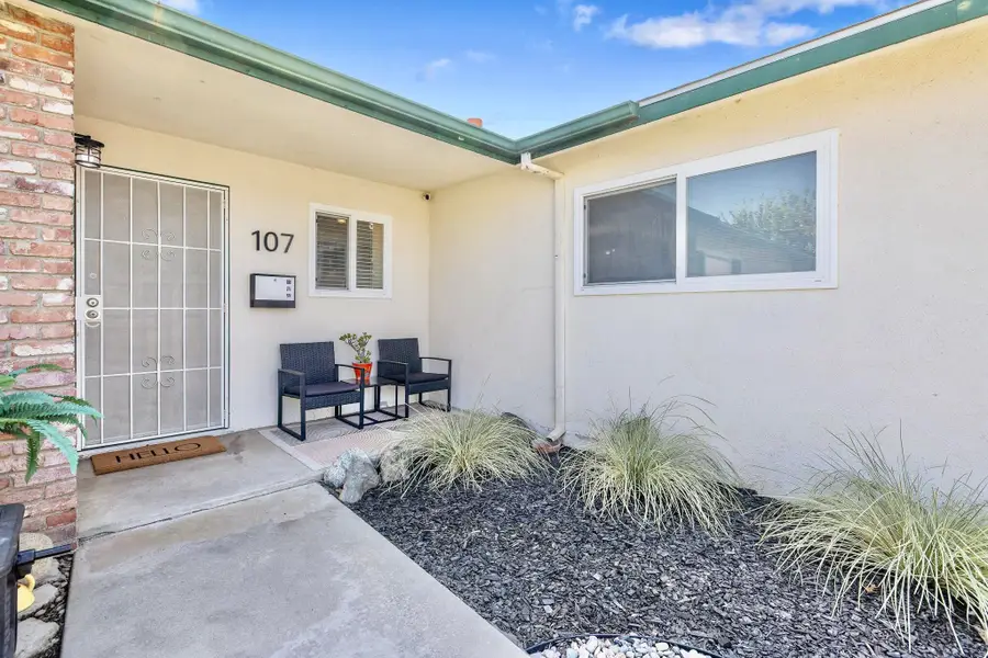 107 Ruth Street, Exeter, CA 93221 - #2