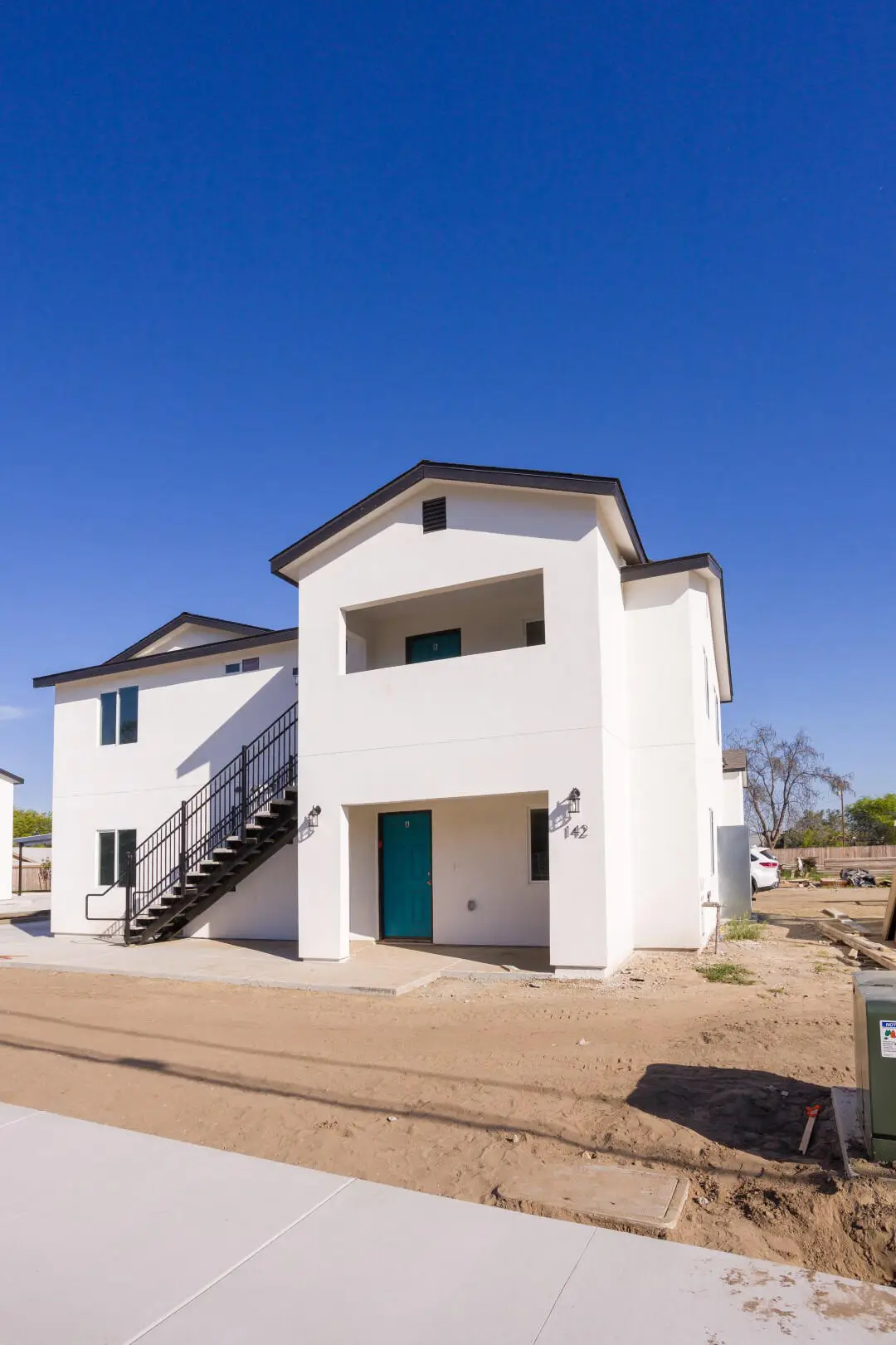 142 E Vandalia Avenue, Porterville, CA 93257 - #1