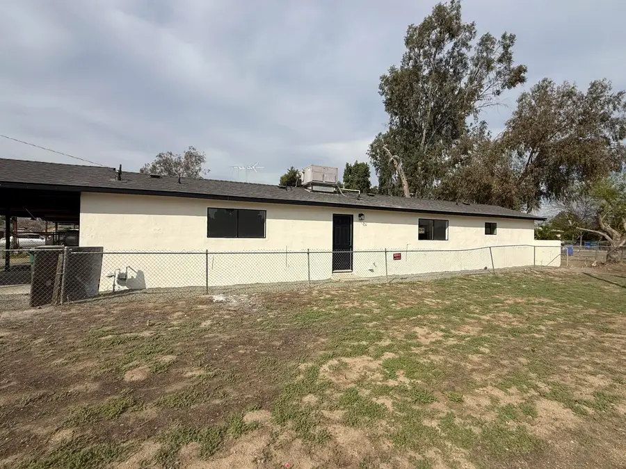 389 S Cornell Street, Porterville, CA 93257 - #2