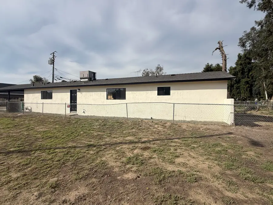 389 S Cornell Street, Porterville, CA 93257 - #3