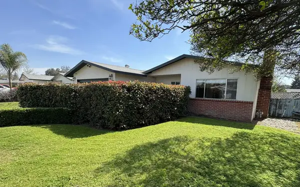 1511 W Sunnyside Avenue, Visalia, CA 93277