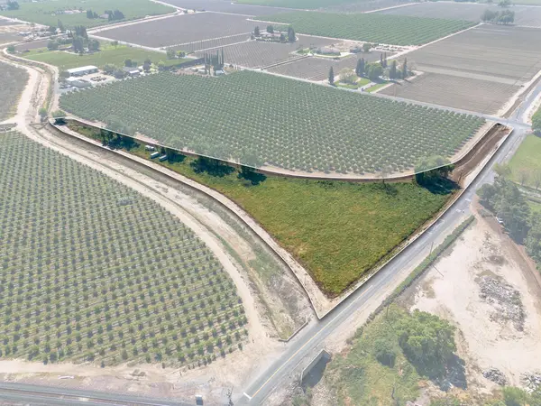 Dover Avenue, Hanford, CA 93230