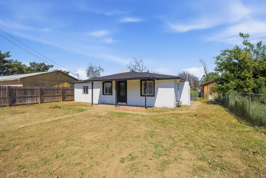 15080 Water Avenue, Visalia, CA 93292 - #3