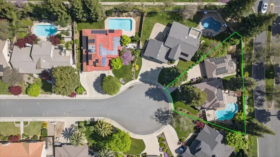 1652 S Exeter Court, Visalia, CA 93292 - #3