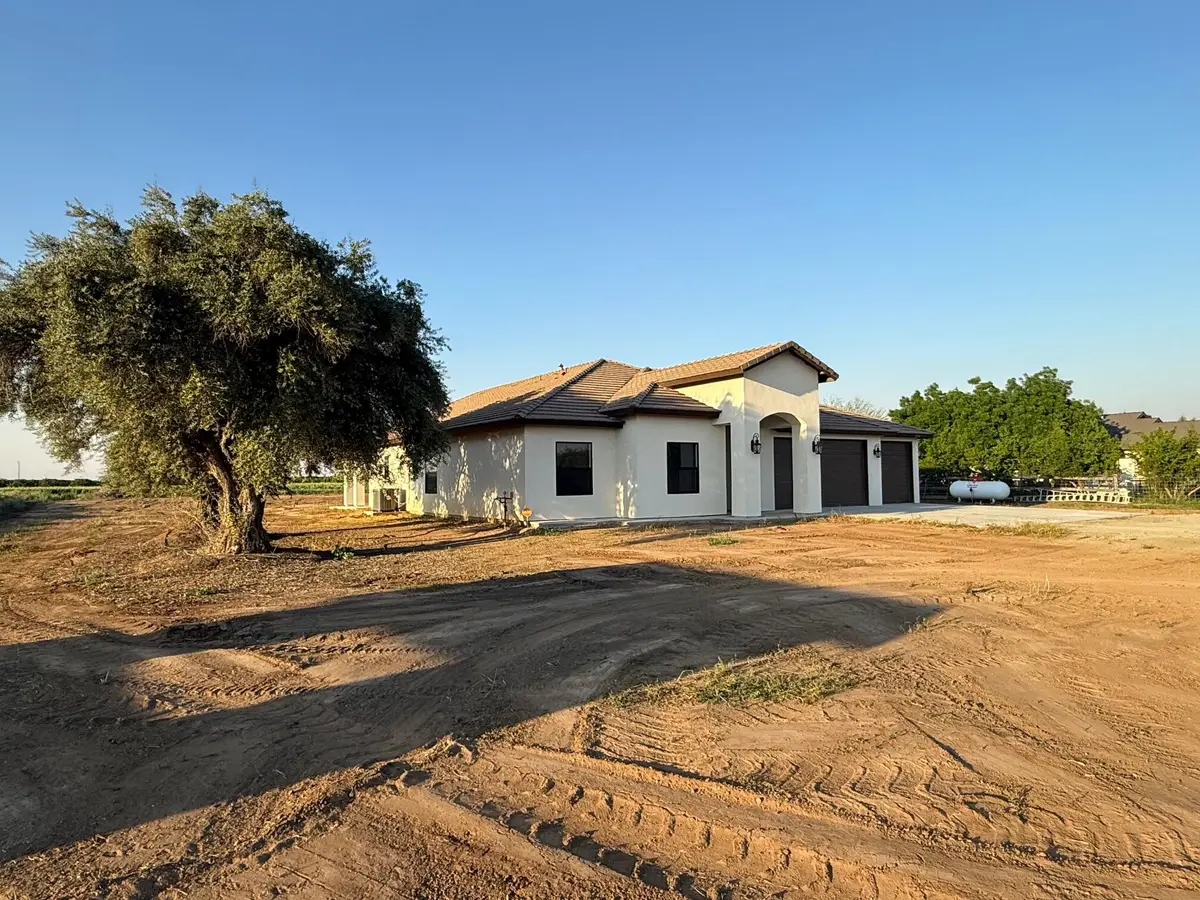 22690 Ave 182, Strathmore, CA 93267 - #1