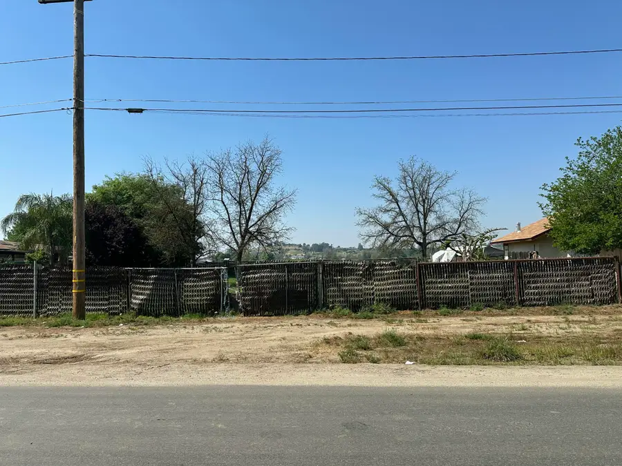 Hall #Lindsay, Lindsay, CA 93247 - #2