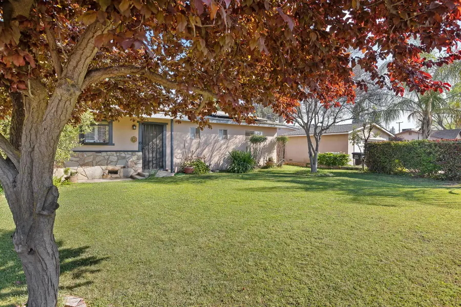 4340 W School Avenue, Visalia, CA 93291 - #2