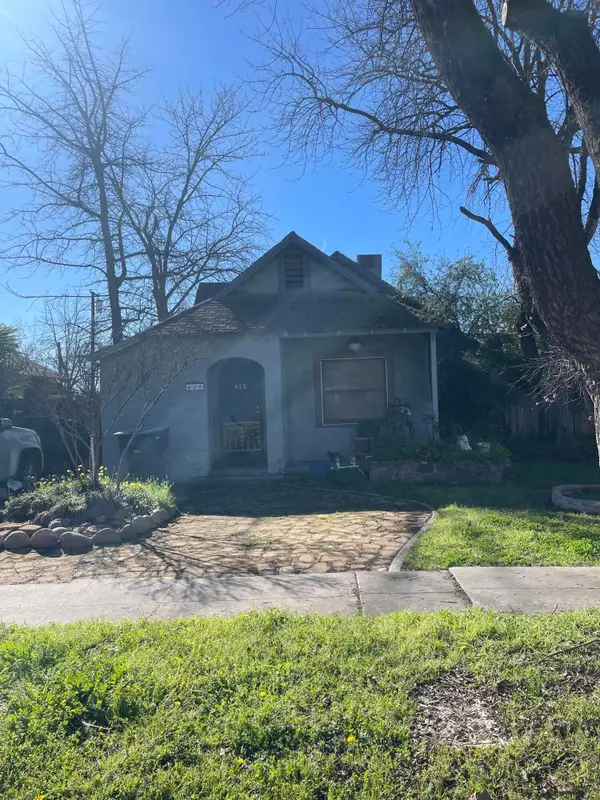 420 E Fountain Way, Fresno, CA 93704