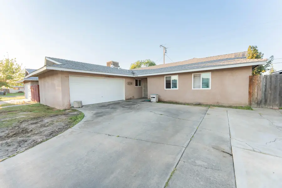 1574 Bluejay Circle, Hanford, CA 93230 - #2