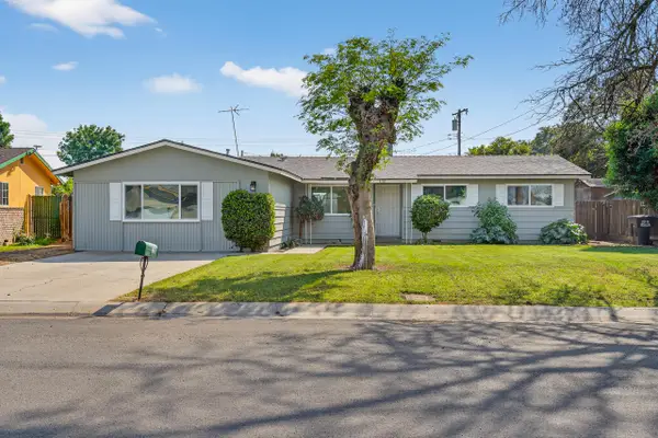 1119 W Dove Drive, Visalia, CA 93291