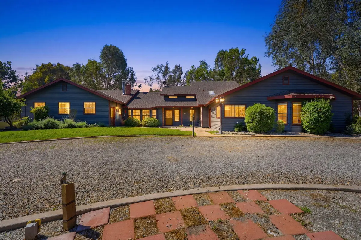 31153 Palm Drive, Exeter, CA 93221 - #1