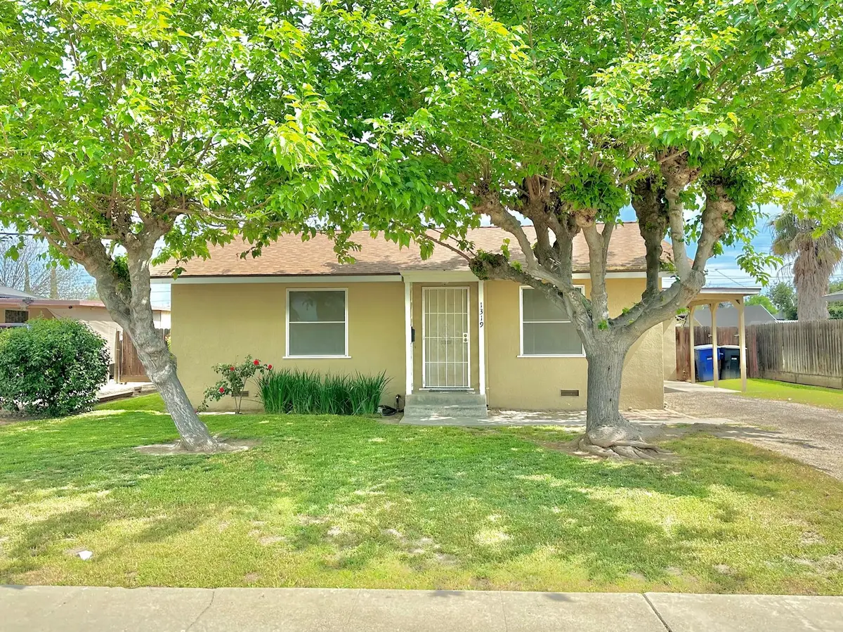 1319 N Richmond Avenue, Hanford, CA 93230 - #1
