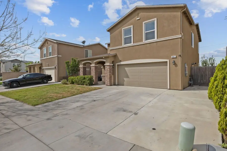 641 S Laguna Street, Visalia, CA 93292 - #3