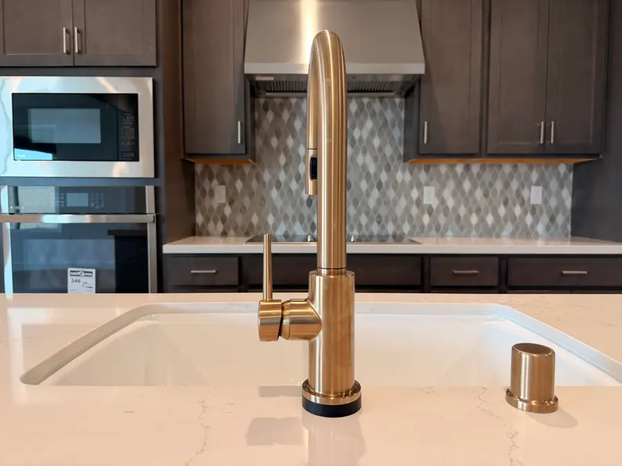 6605 W Wood Drive #Lot1050, Visalia, CA 93277 - #3