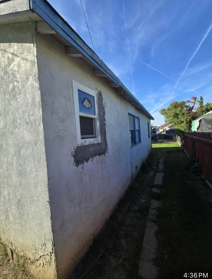 15743 Fuchsia Avenue, Ivanhoe, CA 93235 - #3