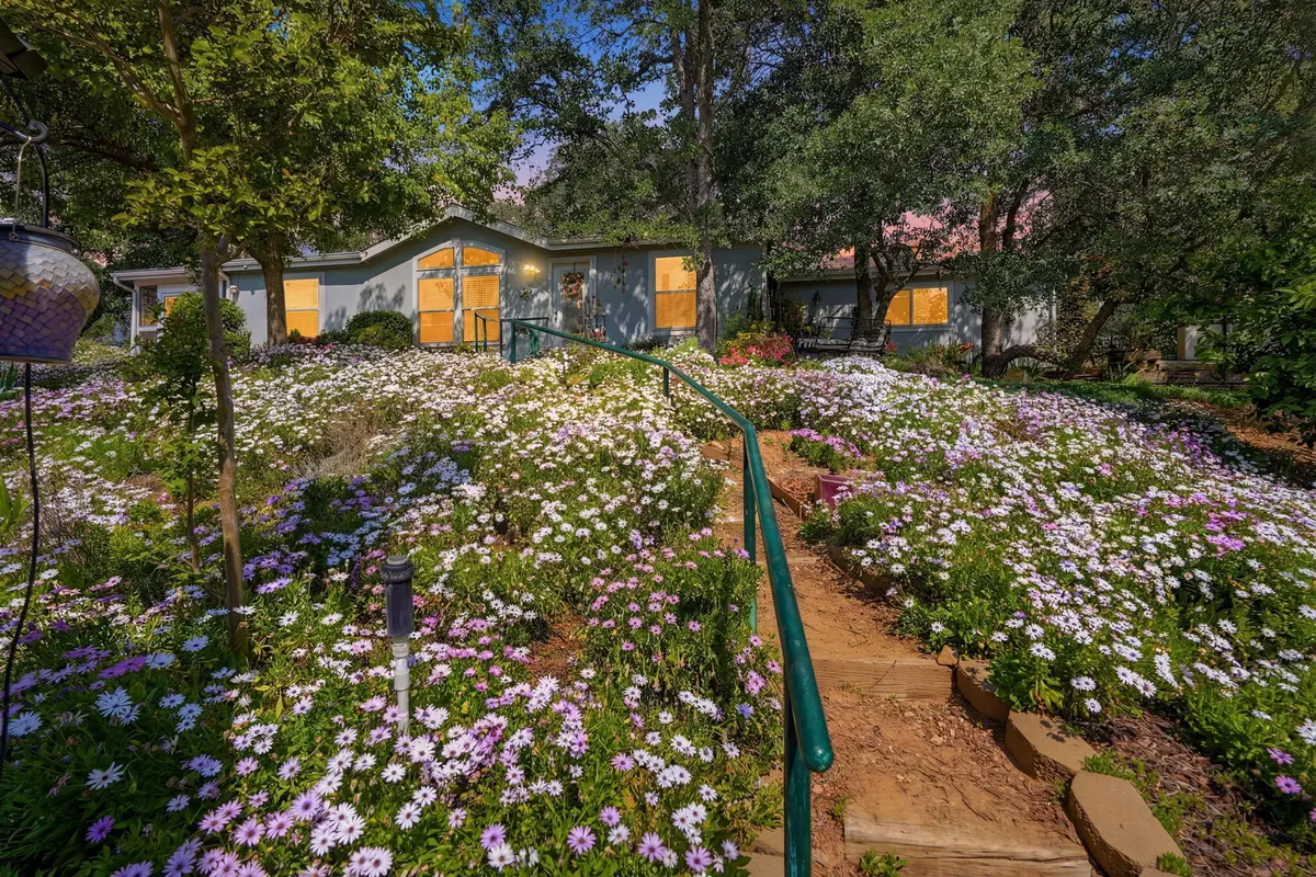 45241 Crest Lane, Three Rivers, CA 93271 - #1