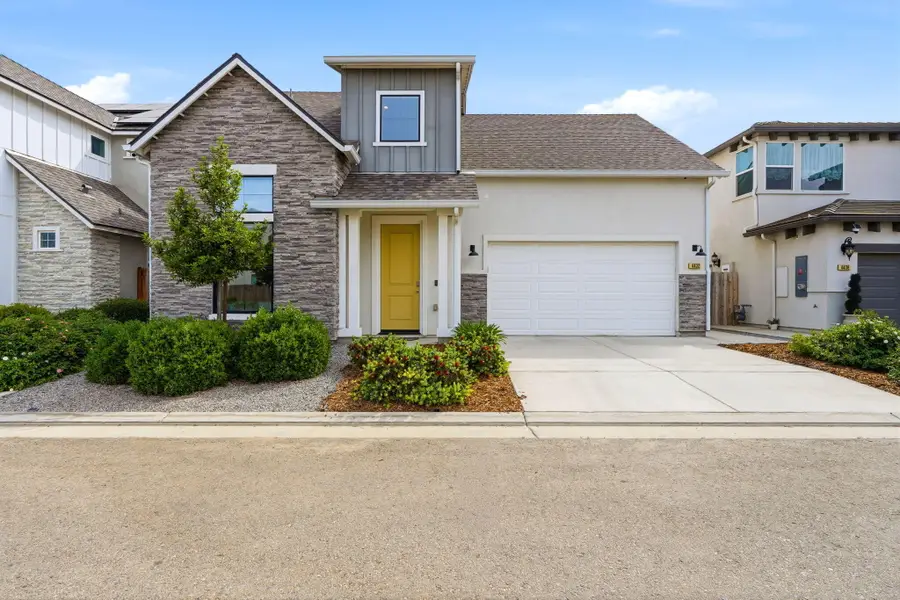 4432 S University Street, Visalia, CA 93277 - #2