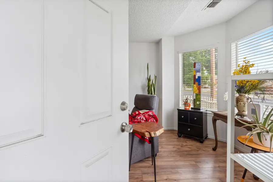 300 E Ivy Street, Hanford, CA 93230 - #3